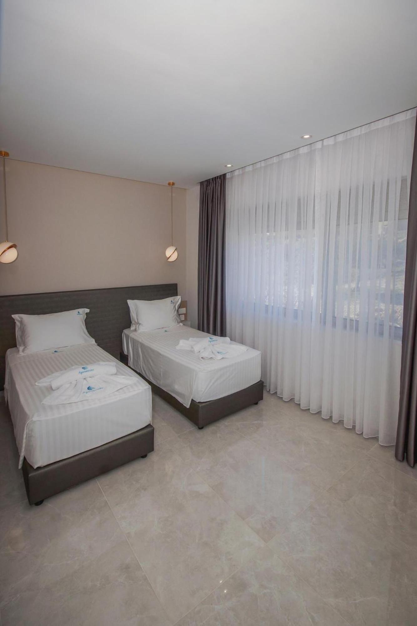 Aquamarine Luxury Suites 阿彻奇洛斯 外观 照片