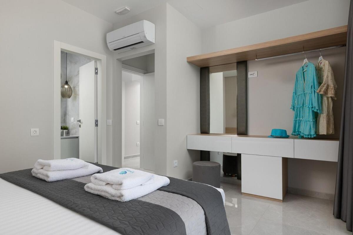 Aquamarine Luxury Suites 阿彻奇洛斯 外观 照片